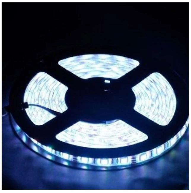 5 - 10 meter RGB Led Strips5 - 10 meters RGB Led Strips med fjernkontroll, vanntett klasse IP65, Super god IR-Switch. Komplett LED strips sett, av topp kvalitet med 300 led lys per meter - Se smart interiøroverrask.noOverrask.nonull