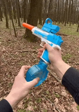 Elektrisk vannpistol med LED-lys og lang rekkevidde