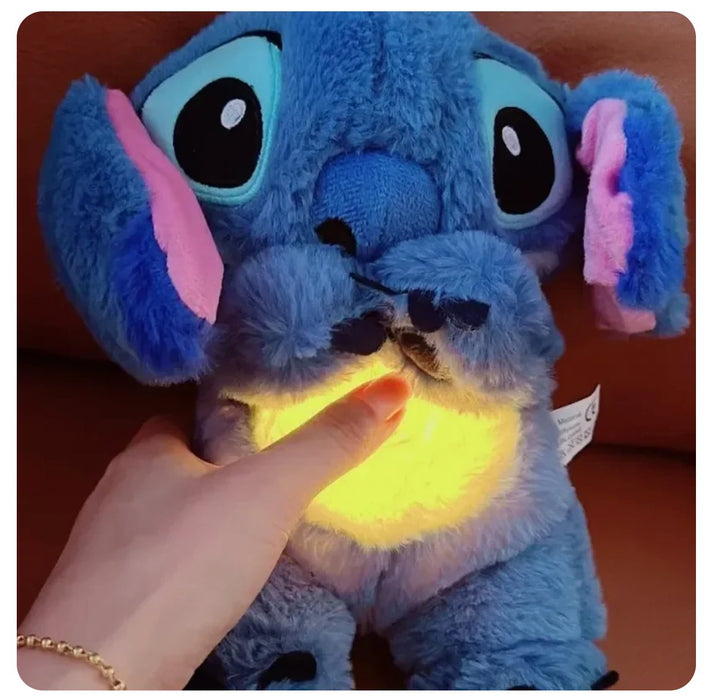 Kawaii Stitch Plush Doll med avslappende musikk og pustefunksjon - Overrask.no