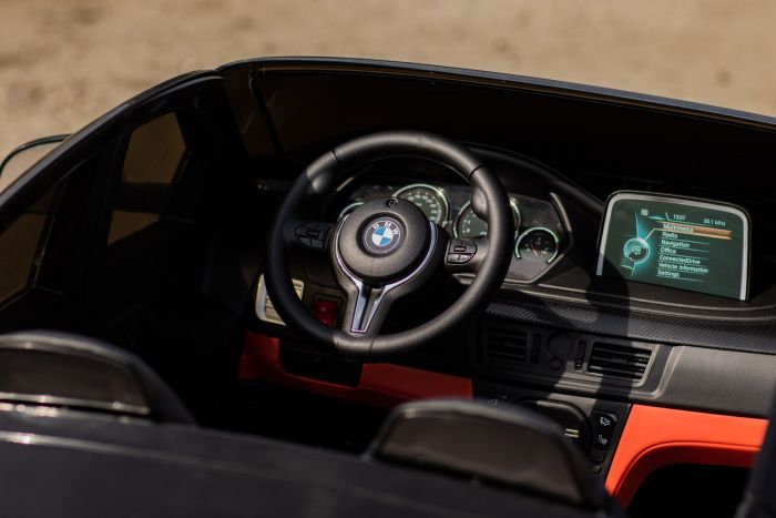 BMW X6 eksklusiv Elektrisk Barnebil med dobbel motorer og fjernkontroll - Overrask.no